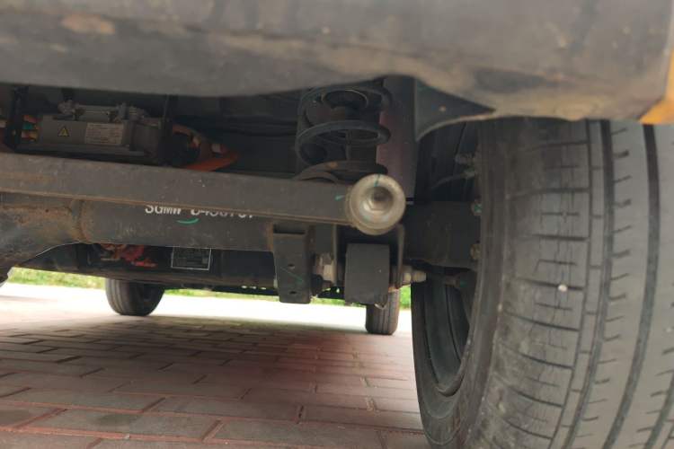 Used Wuling Hongguang MINIEV 2021 Macaron Fashion Edition Lithium-Ion Battery Chassis Rear Right