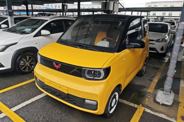 Used Wuling Hongguang MINIEV 2021 Macaron Premium Model – Lithium Iron Phosphate