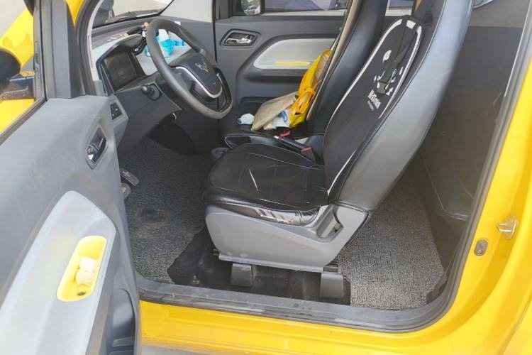 Used Wuling Hongguang MINIEV 2021 Macaron Fashion Model Lithium Iron Phosphate Driver Seat