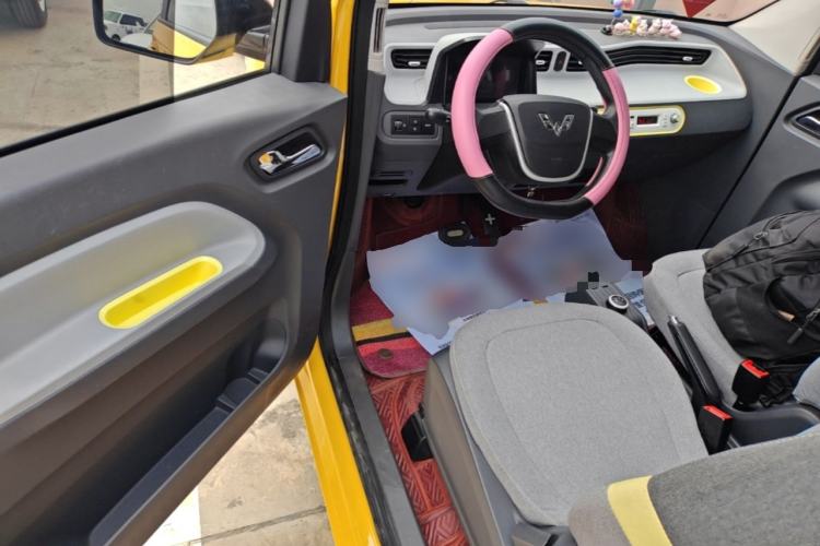 Used Wuling Hongguang MINIEV 2021 Macaron Fashion Model Lithium Iron Phosphate Driver Seat