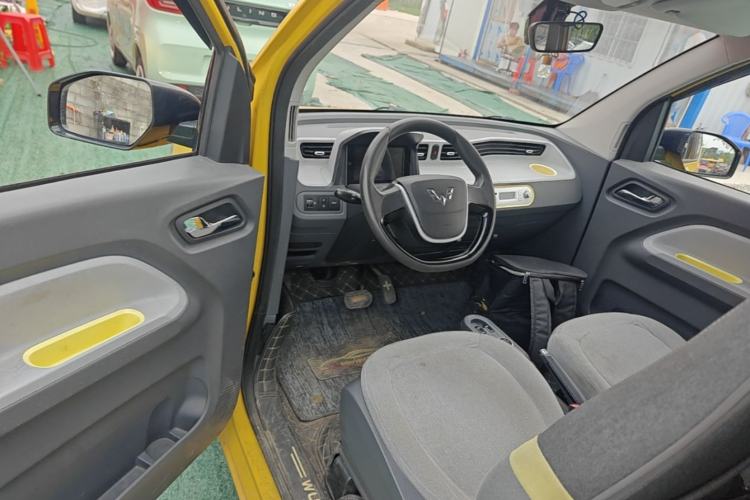 Used Wuling Hongguang MINIEV 2021 Macaron Premium Model – Lithium-NMC Driver Seat