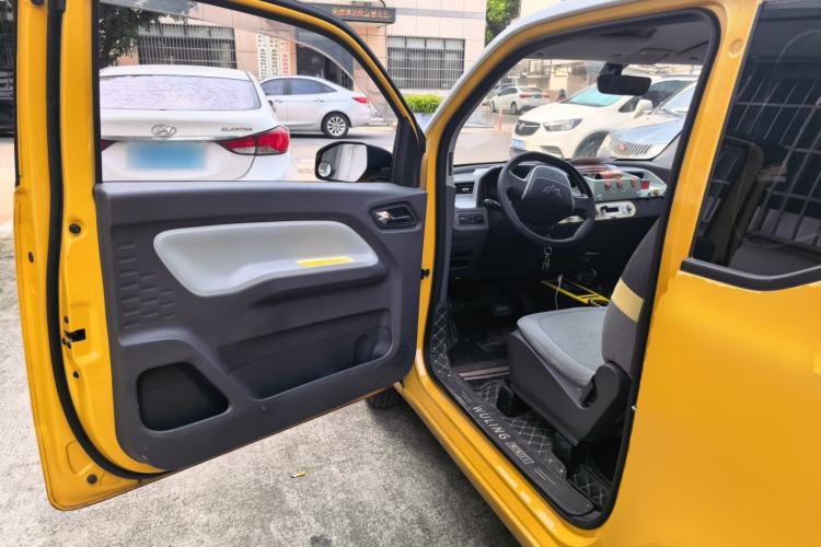 Used Wuling Hongguang MINIEV 2021 Macaron Fashion Edition Lithium-Ion Battery Driver Seat