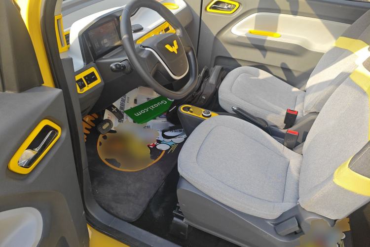 Used Wuling Hongguang MINIEV 2021 Macaron Fashion Model Lithium Iron Phosphate Driver Seat