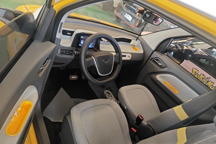 Used Wuling Hongguang MINIEV 2021 Macaron Premium Model – Lithium Iron Phosphate Driver Seat
