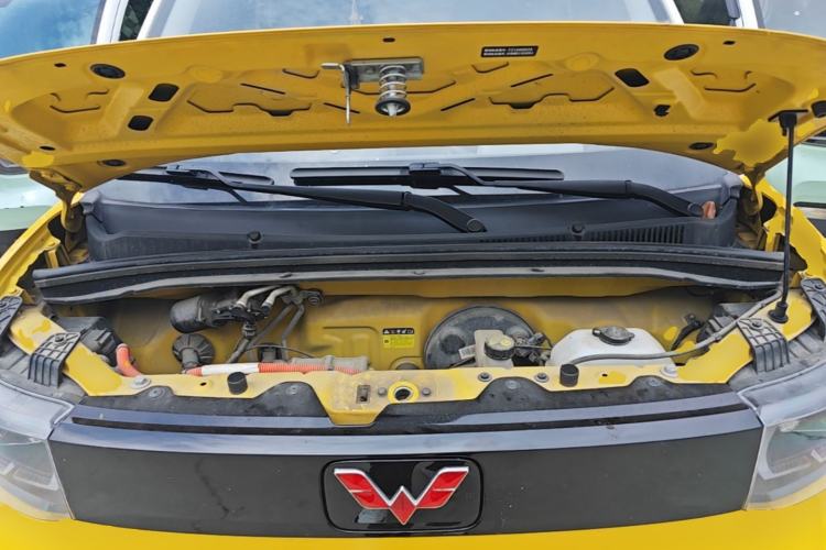 Used Wuling Hongguang MINIEV 2021 Macaron Fashion Edition Lithium-Ion Battery Engine Bay