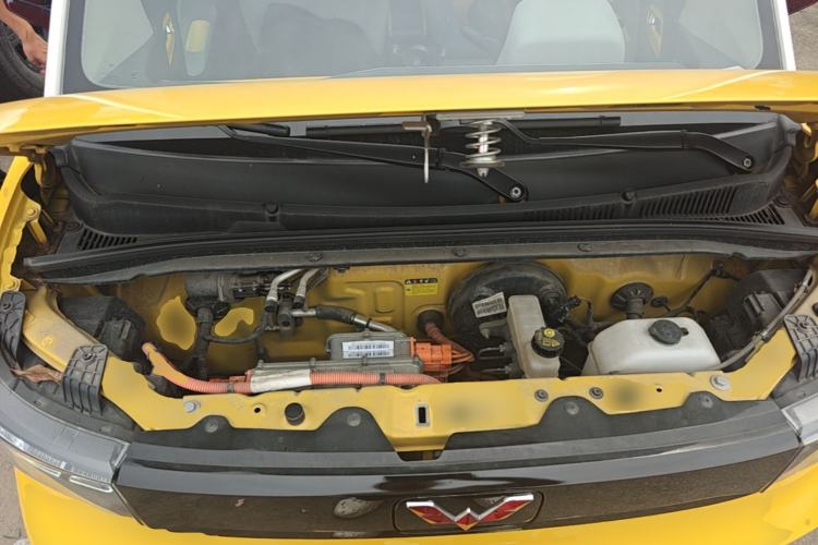 Used Wuling Hongguang MINIEV 2021 Macaron Fashion Edition Lithium-Ion Battery Engine Bay
