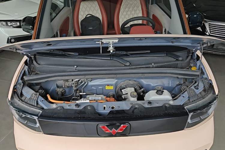 Used Wuling Hongguang MINIEV 2021 Macaron Premium Model – Lithium Iron Phosphate Engine Bay