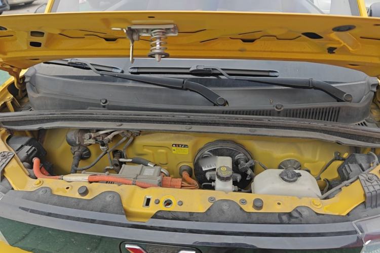 Used Wuling Hongguang MINIEV 2021 Macaron Premium Model – Lithium-NMC Engine Bay