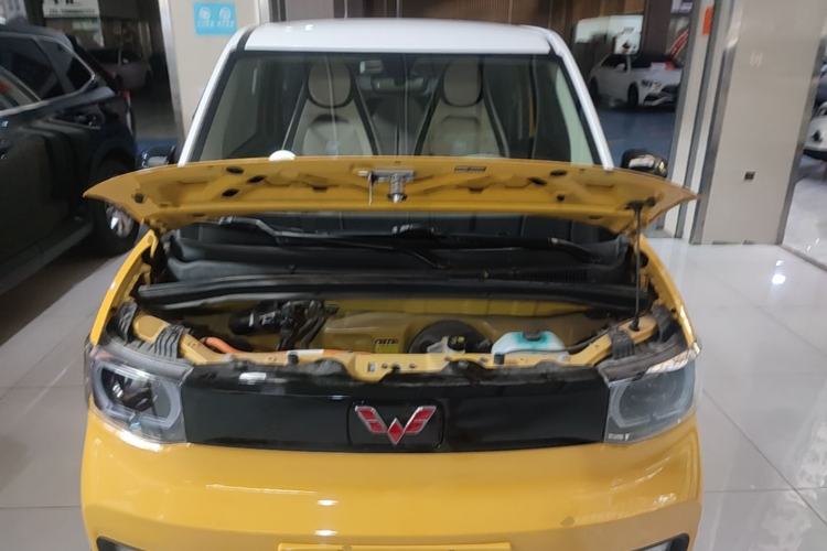 Used Wuling Hongguang MINIEV 2021 Macaron Fashion Edition Lithium-Ion Battery Engine Bay