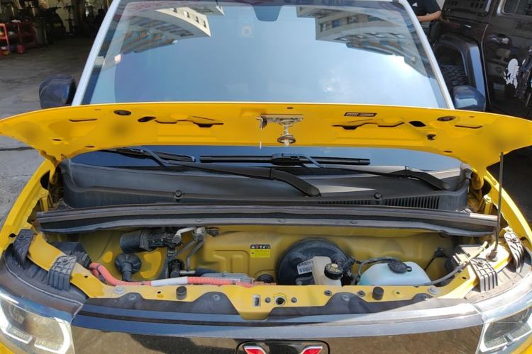 Used Wuling Hongguang MINIEV 2021 Macaron Premium Model – Lithium Iron Phosphate Engine Bay