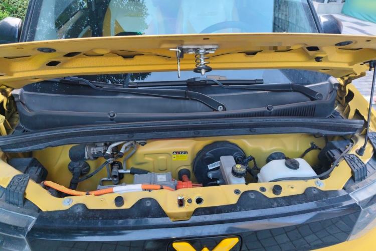 Used Wuling Hongguang MINIEV 2021 Macaron Premium Model – Lithium-NMC Engine Bay