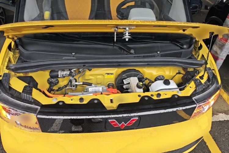 Used Wuling Hongguang MINIEV 2021 Macaron Premium Model – Lithium Iron Phosphate Engine Bay