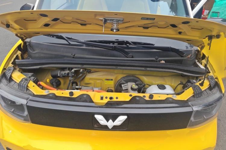 Used Wuling Hongguang MINIEV 2021 Macaron Premium Model – Lithium-NMC Engine Bay