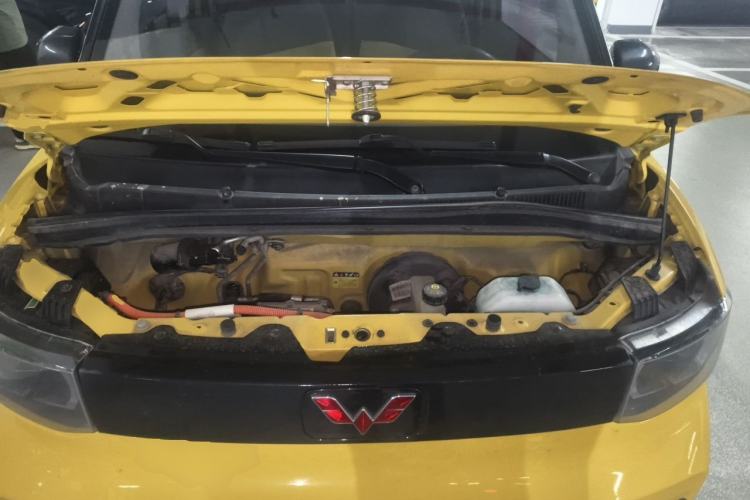 Used Wuling Hongguang MINIEV 2021 Macaron Premium Model – Lithium-NMC Engine Bay