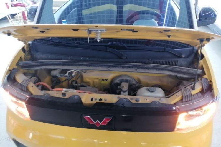 Used Wuling Hongguang MINIEV 2021 Macaron Fashion Edition Lithium-Ion Battery Engine Bay