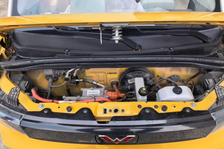 Used Wuling Hongguang MINIEV 2021 Macaron Fashion Edition Lithium-Ion Battery Engine Bay