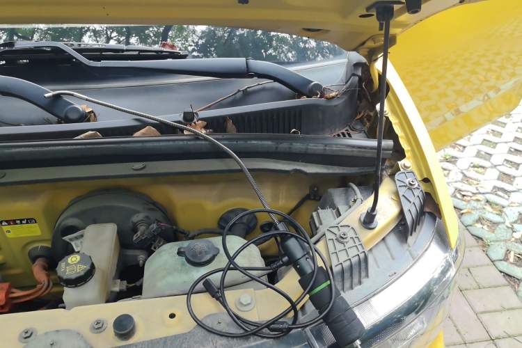 Used Wuling Hongguang MINIEV 2021 Macaron Fashion Model Lithium Iron Phosphate Engine Bay Left