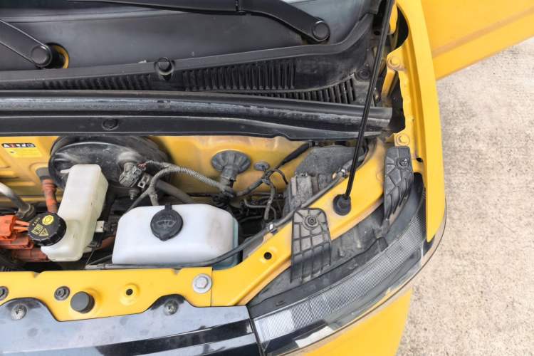 Used Wuling Hongguang MINIEV 2021 Macaron Fashion Edition Lithium-Ion Battery Engine Bay Left