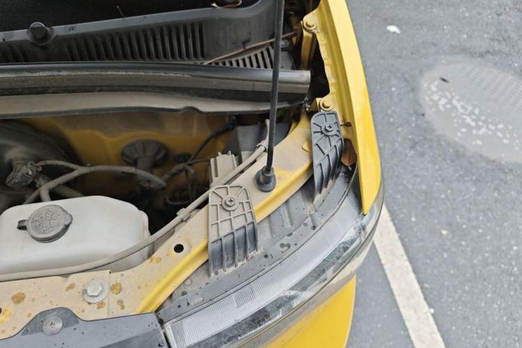 Used Wuling Hongguang MINIEV 2021 Macaron Premium Model – Lithium Iron Phosphate Engine Bay Left