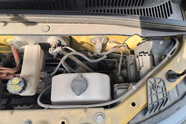 Used Wuling Hongguang MINIEV 2021 Macaron Premium Model – Lithium Iron Phosphate Engine Bay Left