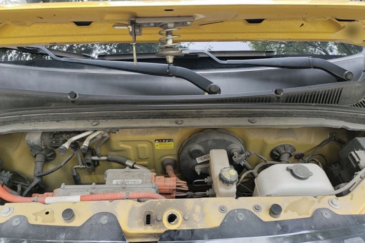 Used Wuling Hongguang MINIEV 2021 Macaron Premium Model – Lithium Iron Phosphate Engine Bay