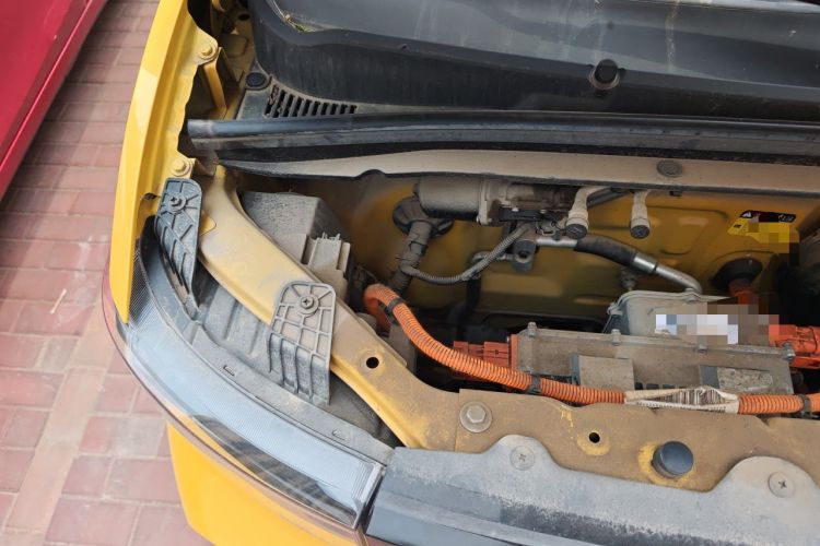 Used Wuling Hongguang MINIEV 2021 Macaron Fashion Edition Lithium-Ion Battery Engine Bay Right