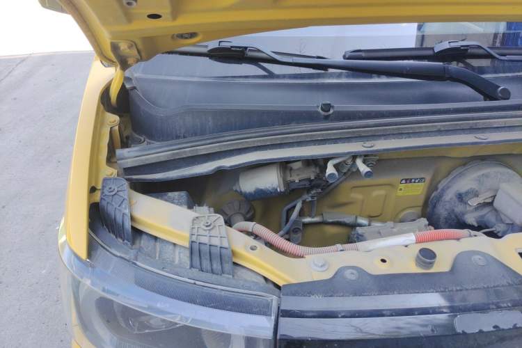 Used Wuling Hongguang MINIEV 2021 Macaron Premium Model – Lithium Iron Phosphate Engine Bay Right