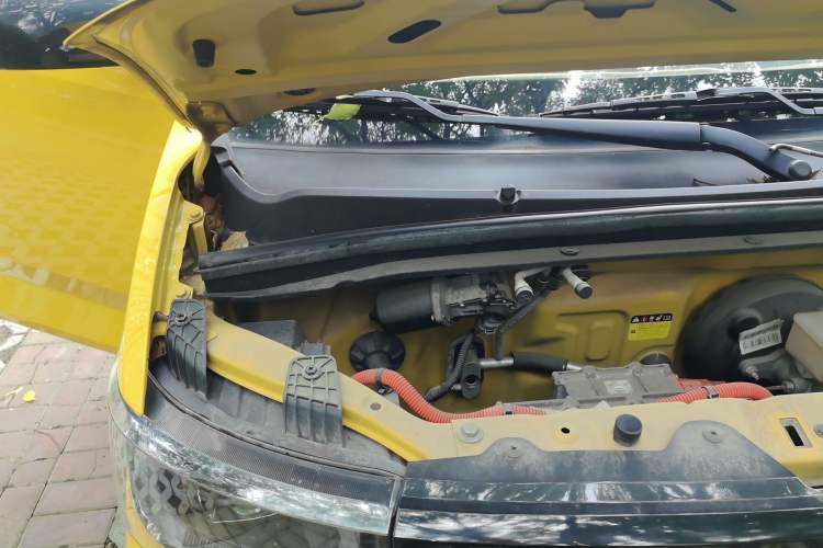 Used Wuling Hongguang MINIEV 2021 Macaron Fashion Model Lithium Iron Phosphate Engine Bay Right