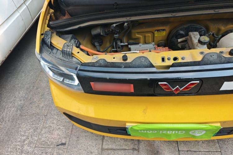 Used Wuling Hongguang MINIEV 2021 Macaron Sandwich Model 170 km Lithium Iron Phosphate Engine Bay Right