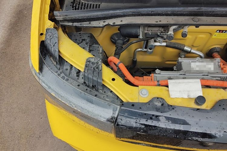 Used Wuling Hongguang MINIEV 2021 Macaron Fashion Model Lithium Iron Phosphate Engine Bay Right