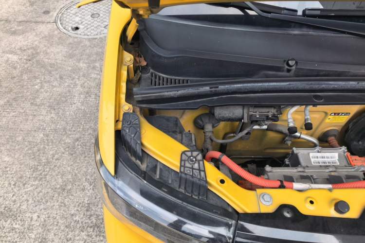 Used Wuling Hongguang MINIEV 2021 Macaron Fashion Edition Lithium-Ion Battery Engine Bay Right