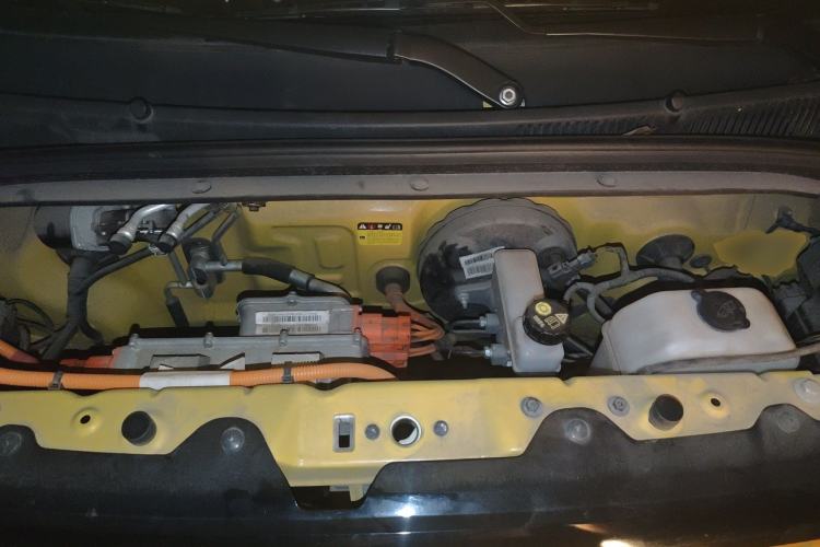 Used Wuling Hongguang MINIEV 2021 Macaron Fashion Edition Lithium-Ion Battery Engine Bay