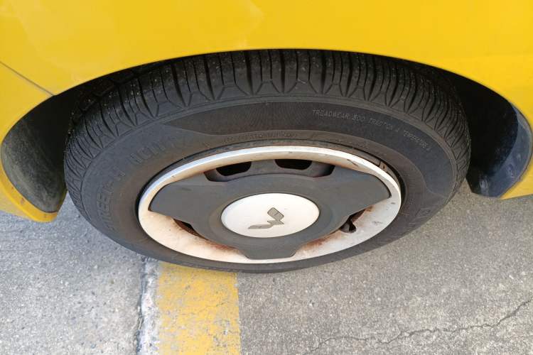 Used Wuling Hongguang MINIEV 2021 Macaron Fashion Edition Lithium-Ion Battery Exterior 3