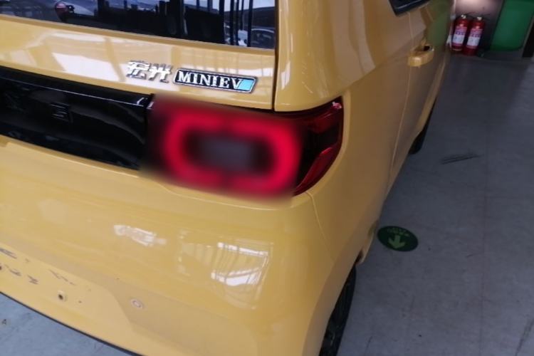 Used Wuling Hongguang MINIEV 2021 Macaron Fashion Edition Lithium-Ion Battery Exterior 3