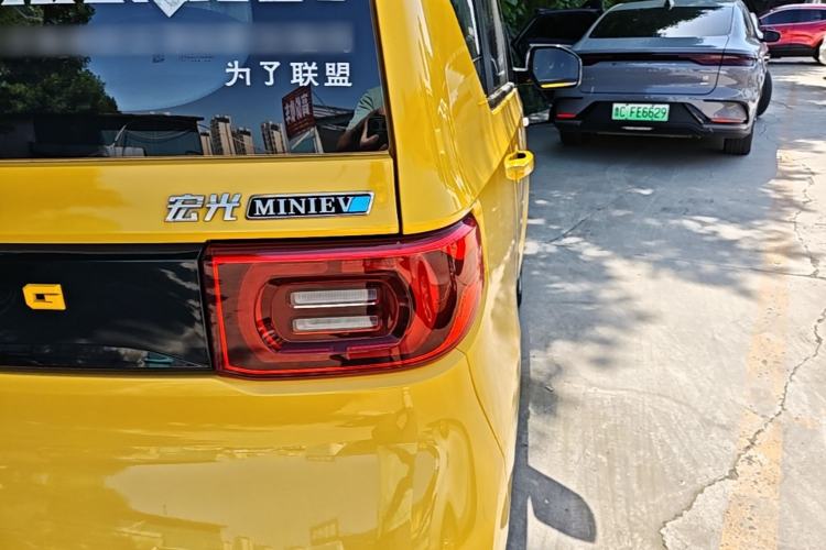 Used Wuling Hongguang MINIEV 2021 Macaron Premium Model – Lithium-NMC Exterior 3