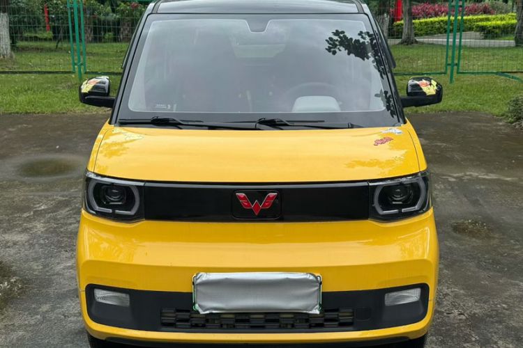 Used Wuling Hongguang MINIEV 2021 Macaron Sandwich Model 170 km Lithium Iron Phosphate Exterior 5