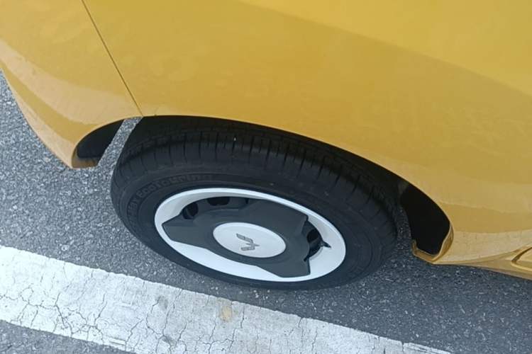 Used Wuling Hongguang MINIEV 2021 Macaron Fashion Model Lithium Iron Phosphate Exterior 5