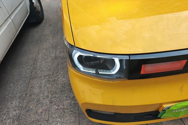 Used Wuling Hongguang MINIEV 2021 Macaron Sandwich Model 170 km Lithium Iron Phosphate Exterior 6