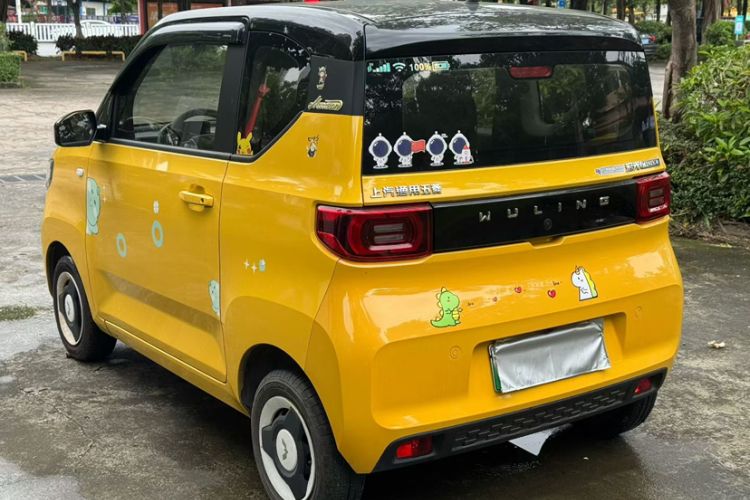 Used Wuling Hongguang MINIEV 2021 Macaron Sandwich Model 170 km Lithium Iron Phosphate Exterior 7