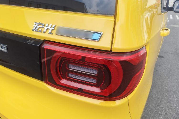 Used Wuling Hongguang MINIEV 2021 Macaron Premium Model – Lithium-NMC Exterior 8