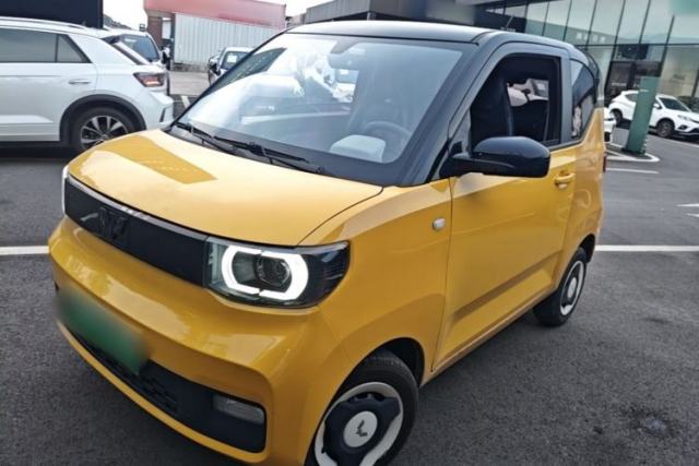 Wuling Hongguang MINIEV 2021 Macaron Premium Model – Lithium Iron Phosphate usado