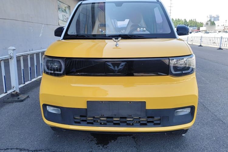 Used Wuling Hongguang MINIEV 2021 Macaron Sandwich Model 120 km Lithium Iron Phosphate Front