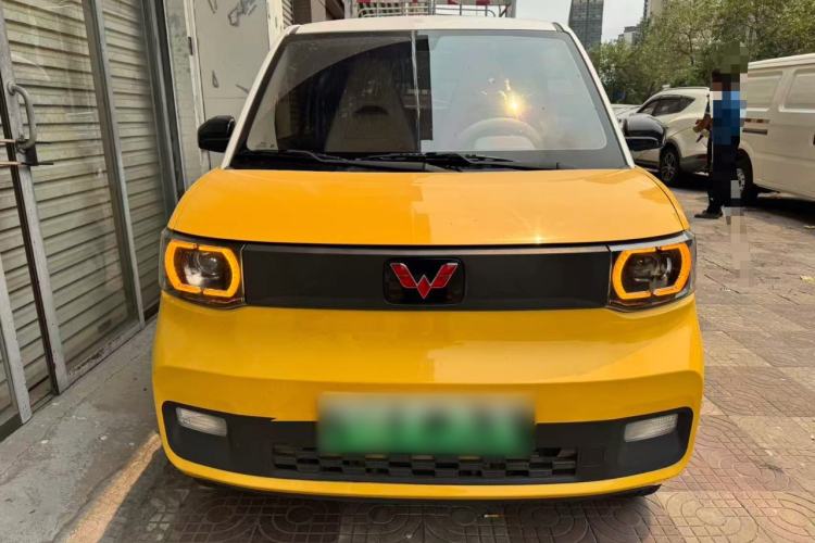 Used Wuling Hongguang MINIEV 2021 Macaron Fashion Model Lithium Iron Phosphate Front