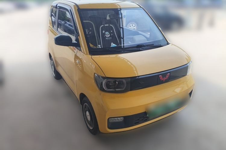 Used Wuling Hongguang MINIEV 2021 Macaron Fashion Model Lithium Iron Phosphate Front Right 45 Deg