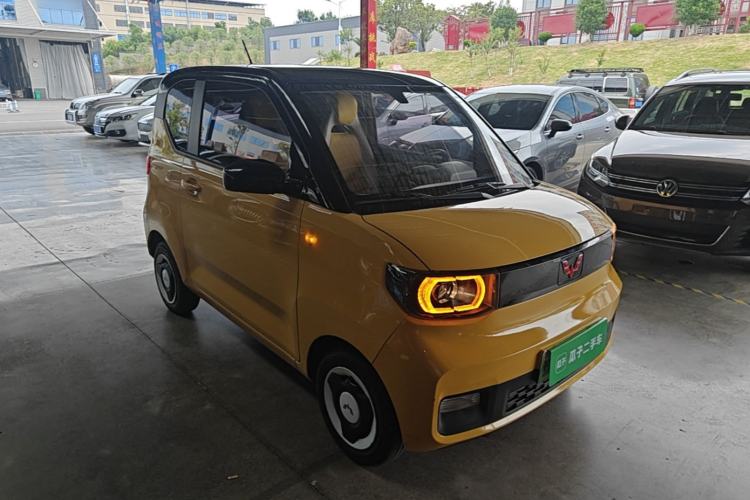 Used Wuling Hongguang MINIEV 2021 Macaron Premium Model – Lithium Iron Phosphate Front Right 45 Deg