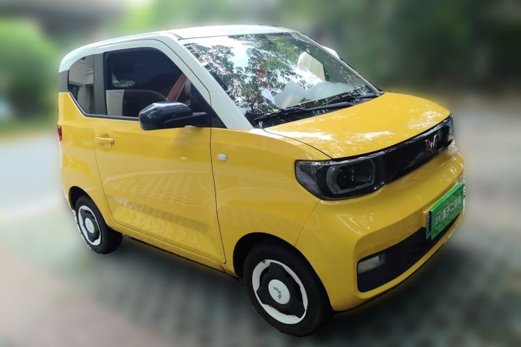 Used Wuling Hongguang MINIEV 2021 Macaron Fashion Model Lithium Iron Phosphate Front Right 45 Deg