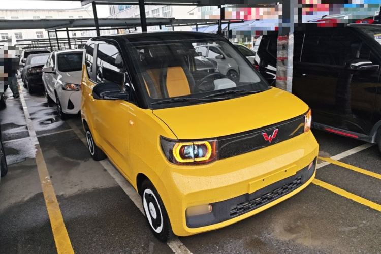 Used Wuling Hongguang MINIEV 2021 Macaron Premium Model – Lithium Iron Phosphate Front Right 45 Deg