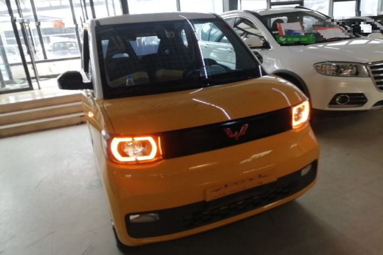 Used Wuling Hongguang MINIEV 2021 Macaron Fashion Edition Lithium-Ion Battery Front Right 45 Deg