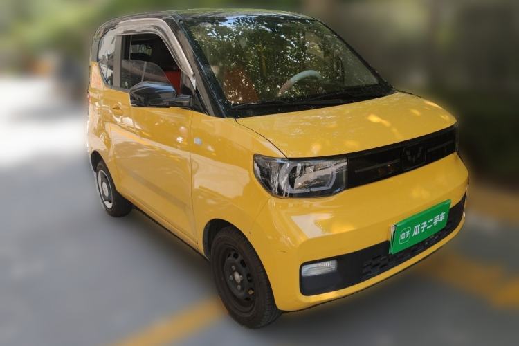Used Wuling Hongguang MINIEV 2021 Macaron Fashion Model Lithium Iron Phosphate Front Right 45 Deg