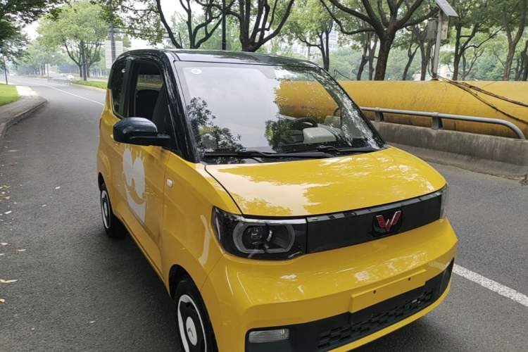 Used Wuling Hongguang MINIEV 2021 Macaron Premium Model – Lithium Iron Phosphate Front Right 45 Deg